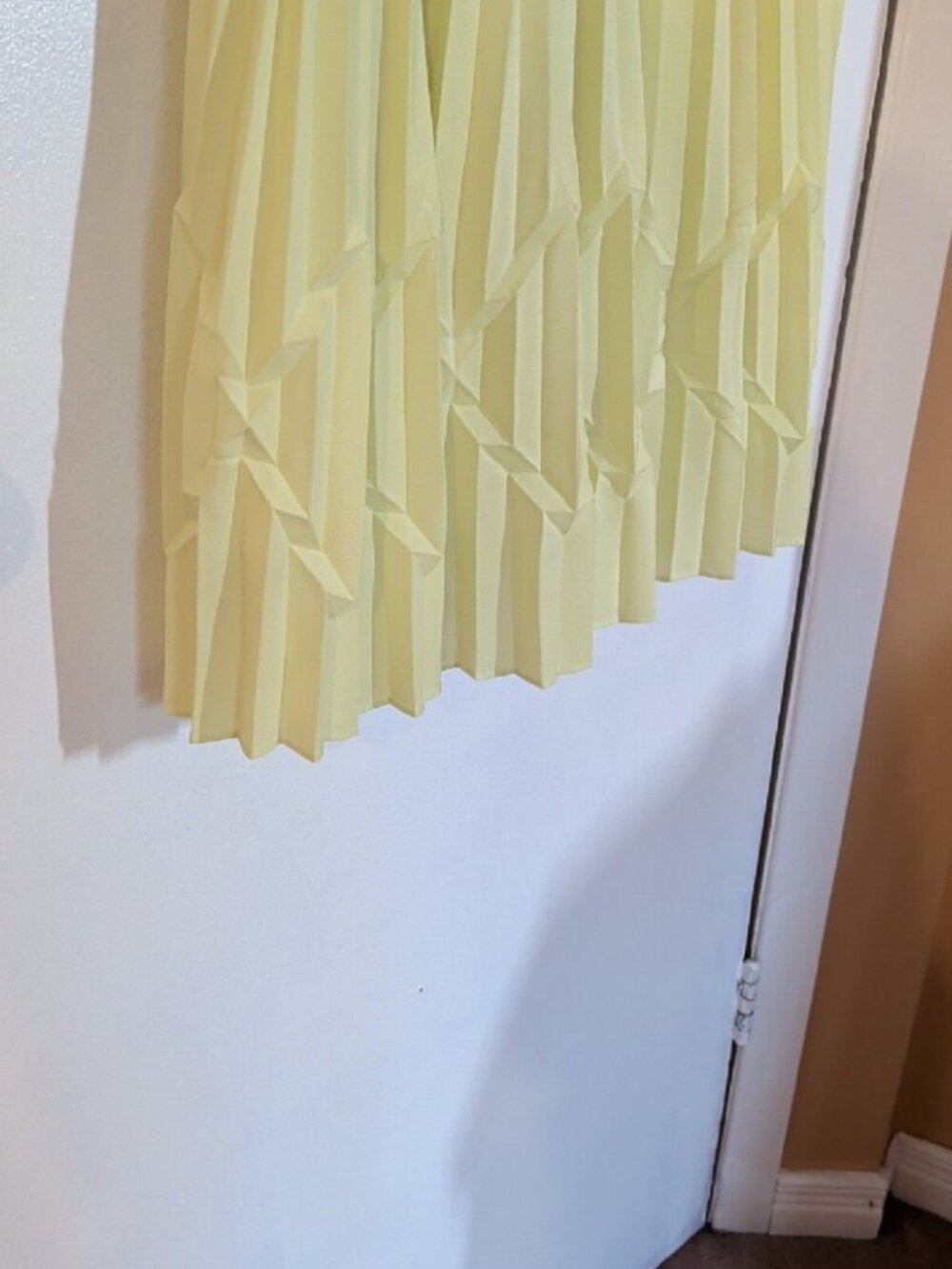 Ted Baker Lime Green Yellow Pleated Dress Size 2 Chic Designer Occasion Dress - Picture 9 of 13
